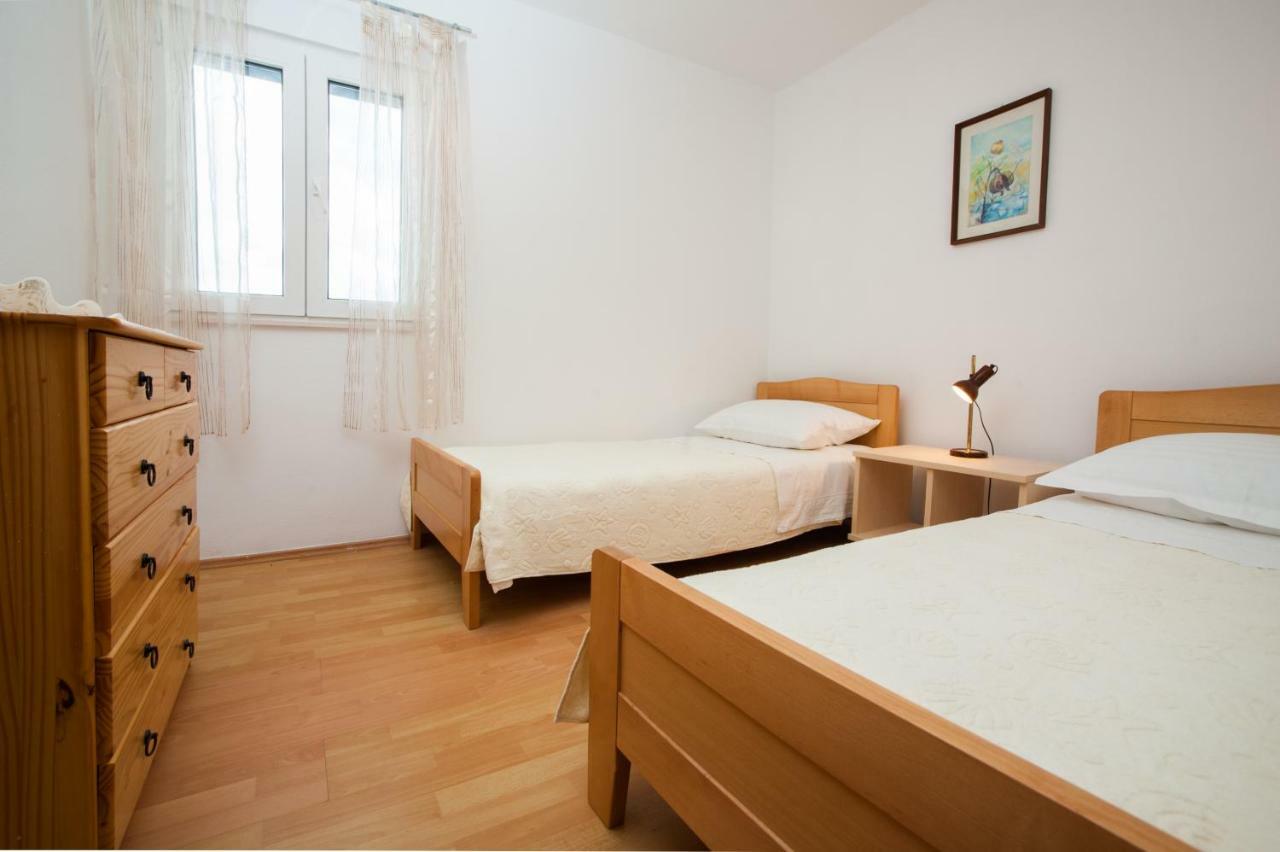 Holiday Home Koprivno Luaran gambar
