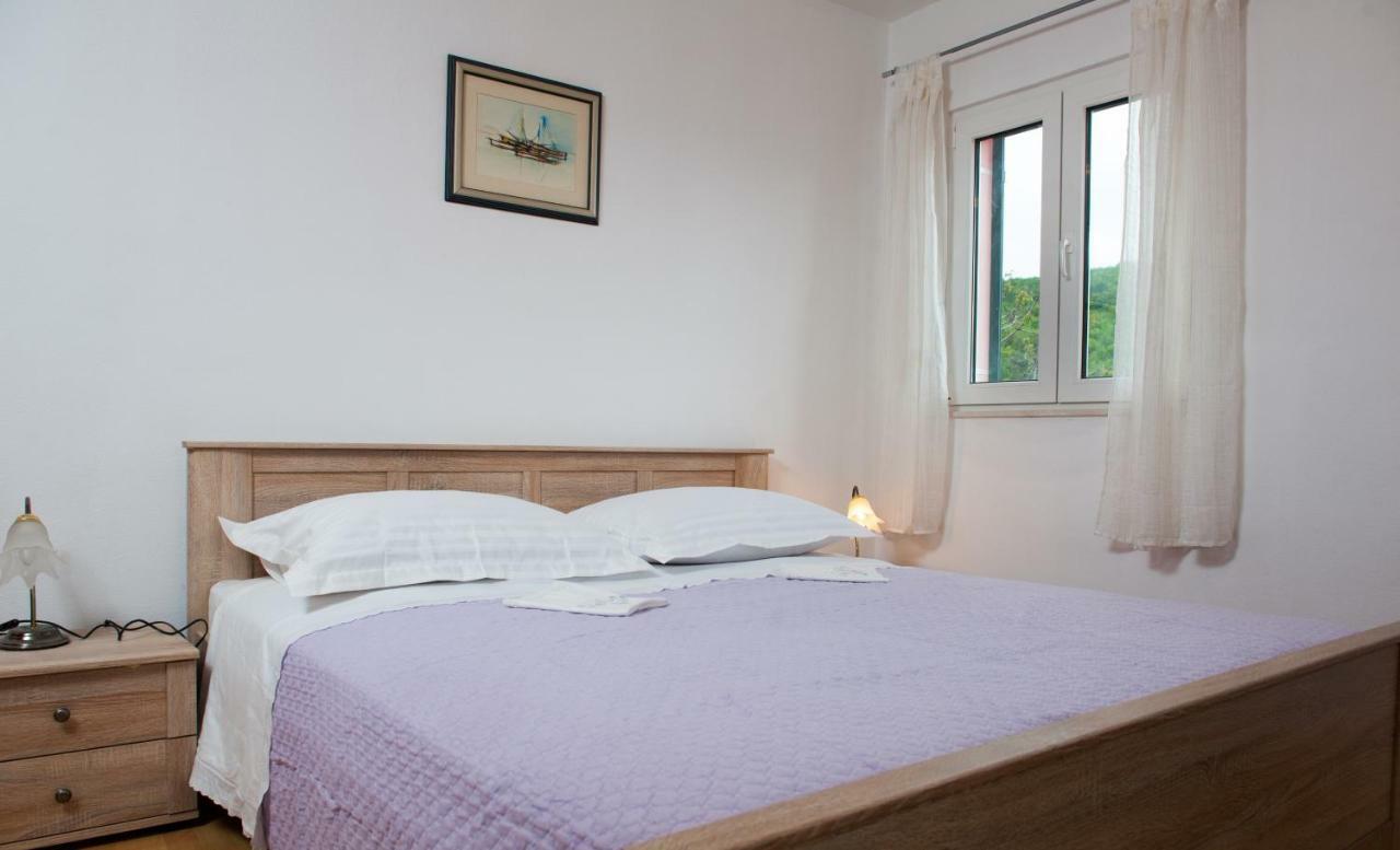 Holiday Home Koprivno Luaran gambar