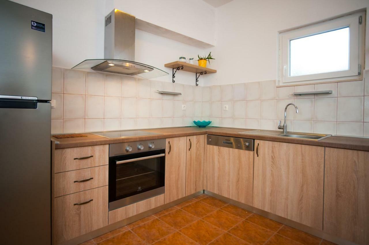 Holiday Home Koprivno Luaran gambar