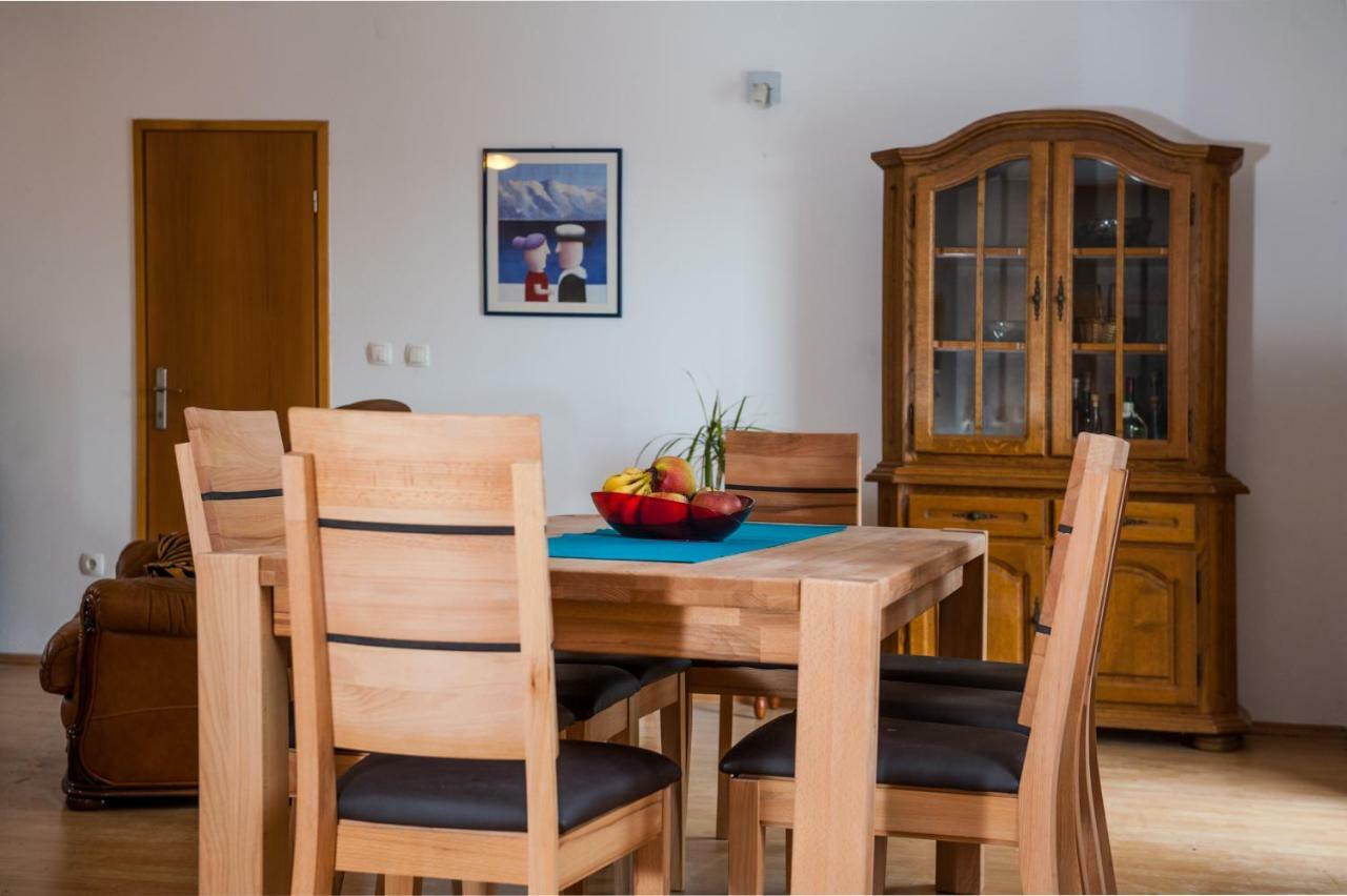 Holiday Home Koprivno Luaran gambar