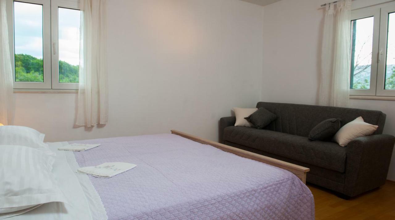 Holiday Home Koprivno Luaran gambar