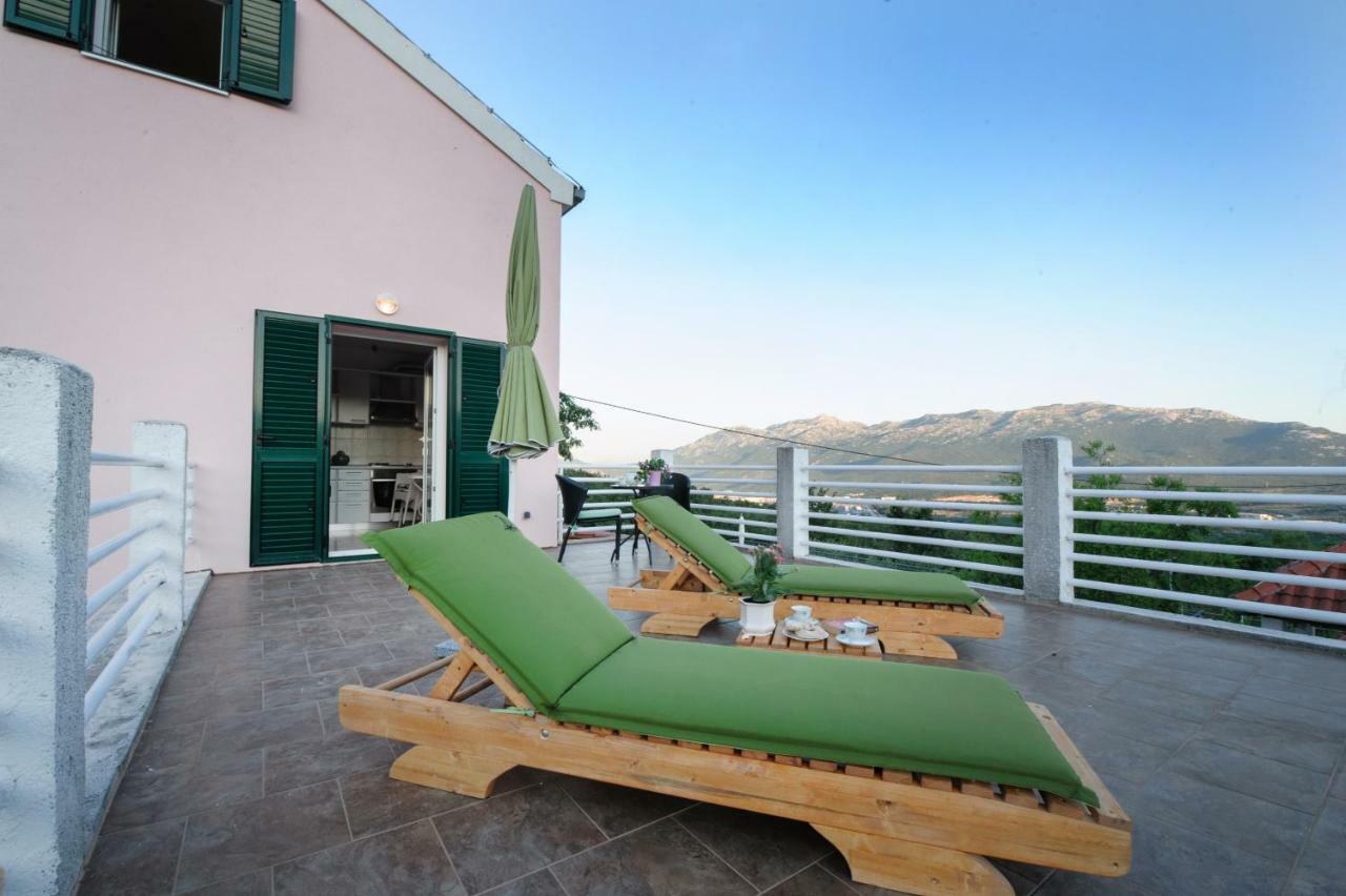 Holiday Home Koprivno Luaran gambar