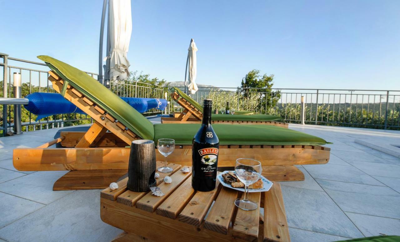 Holiday Home Koprivno Luaran gambar
